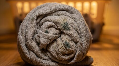 zbavte se nepříjemného zápachu z ručníků díky správnému praní. objevte časté chyby, které způsobují zápach, a naučte se, jak je efektivně odstranit.